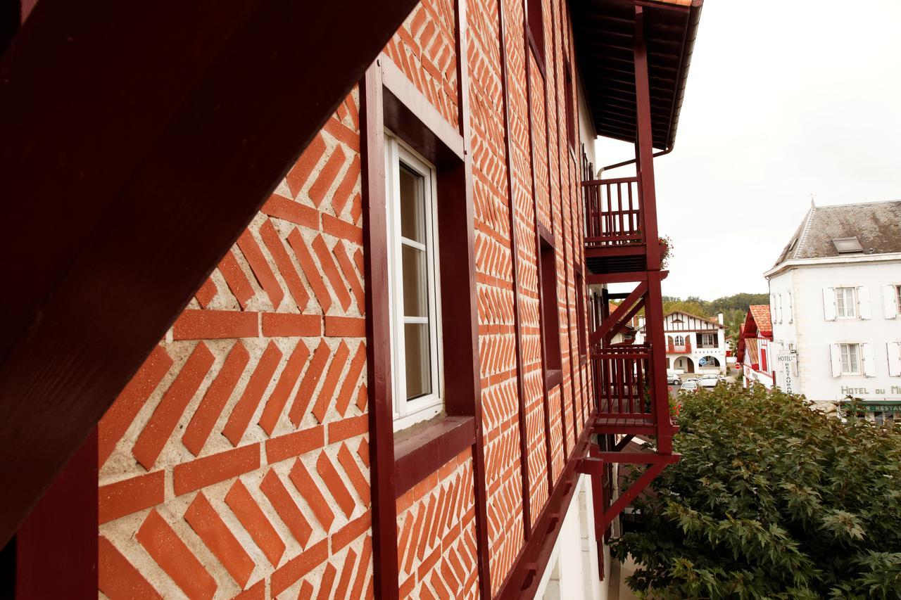 Hotel-Restaurant De La Paix Saint-Palais  Dış mekan fotoğraf